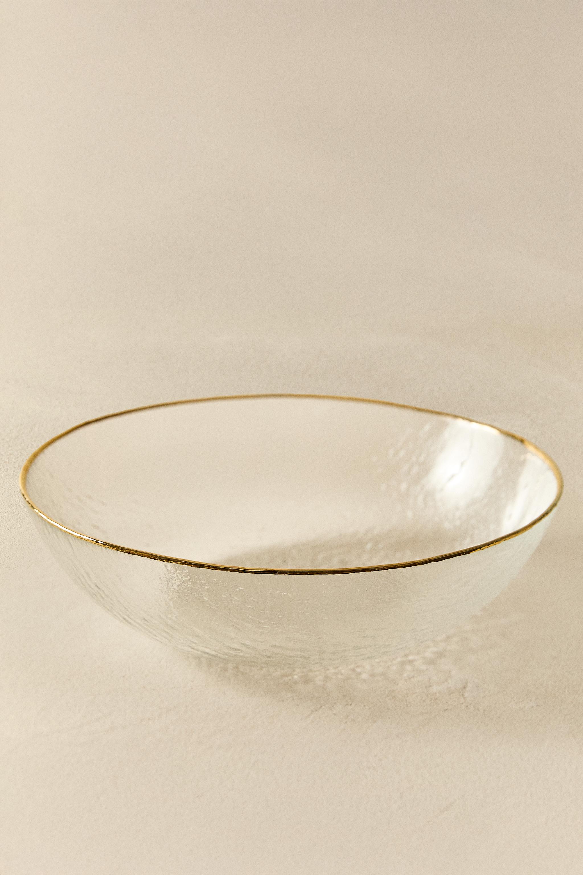 RAISED GLASS SALAD BOWL WITH A GOLD RIM